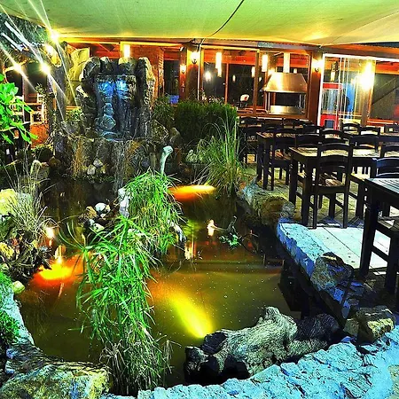 Oscar Bed & Breakfast 2*